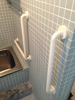 TOTO浴室手すりL型とI型(施工例34)