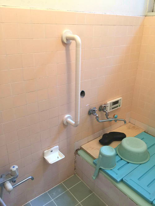 TOTO浴室手すりI型出幅120ｍｍタイプ(施工例29)