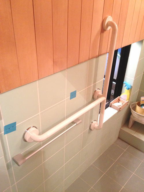 TOTO浴室手すりT型イージーオーダー(施工例31)