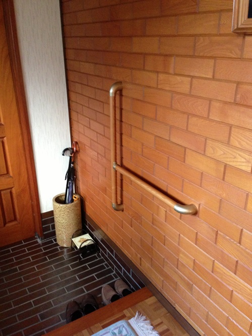 玄関手すりＴ字型(施工例28)