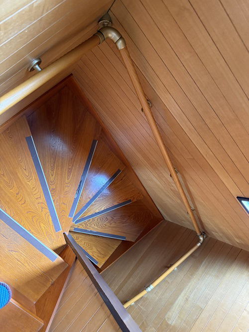 階段外側壁手すり(取付例02中)