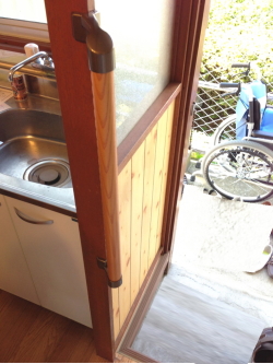 手すり金具EWT13BDの取付