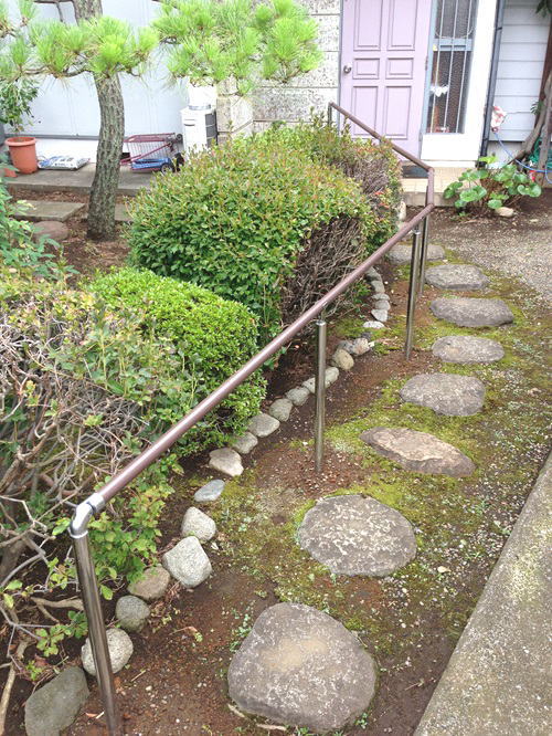 TOTOステンレス屋外手摺土埋込(施工例21)