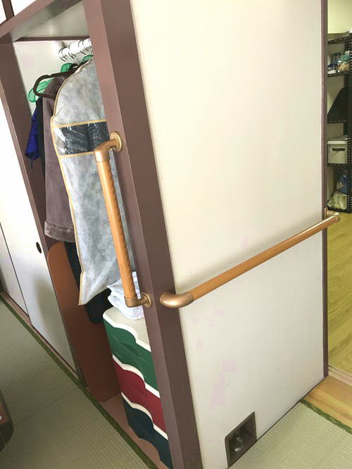 廊下手すりI型TOTO製(施工例23)