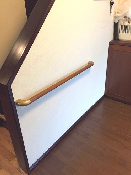 廊下のTOTO横手すり(施工例61)