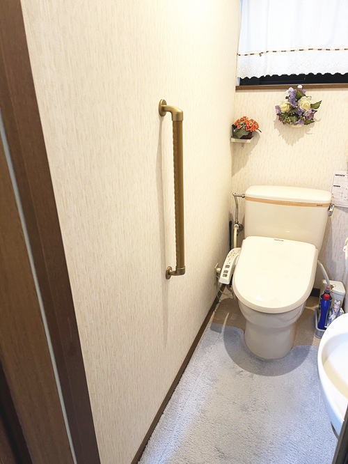 トイレたて手すり補強板あり(施工例35)