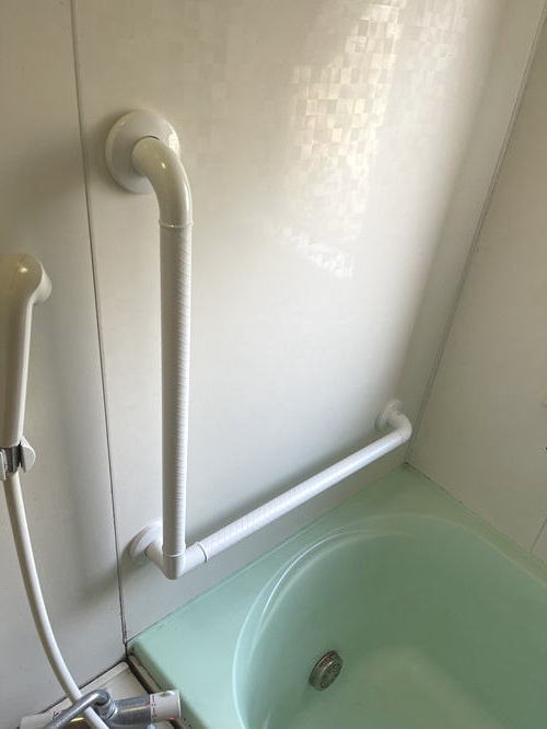 ユニットバス用TOTOインテリアバーFシリーズ手摺(施工例1)