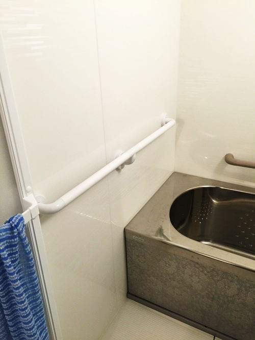 ユニットバス用TOTOインテリアバーFシリーズ手摺(施工例10)