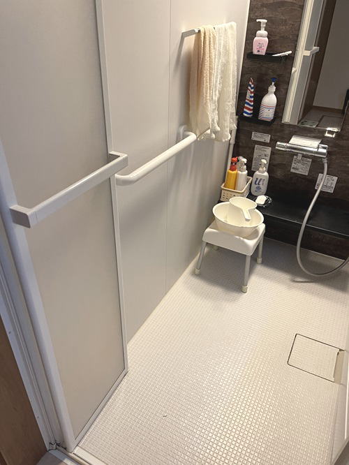 ユニットバス用TOTOインテリアバーFシリーズ手摺(施工例13)