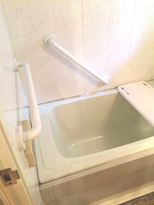 ユニットバス用TOTOインテリアバーFシリーズ手摺(施工例16)